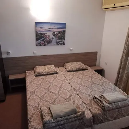 Seaview - Clara Sarafovo - 100m To Sea Апартамент Бургас