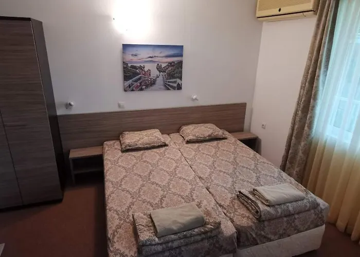 Seaview - Clara Sarafovo - 100m To Sea Апартамент Бургас